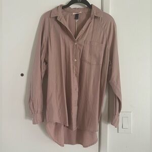 Universal Thread - Women’s long sleeve button down (dusty rose)